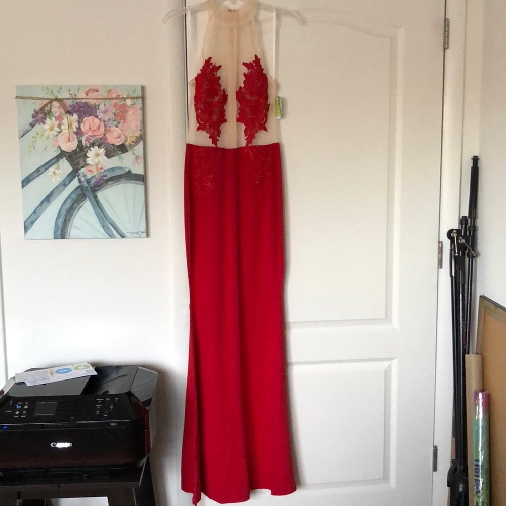 Mermaid style Windsor dress with mesh bodice